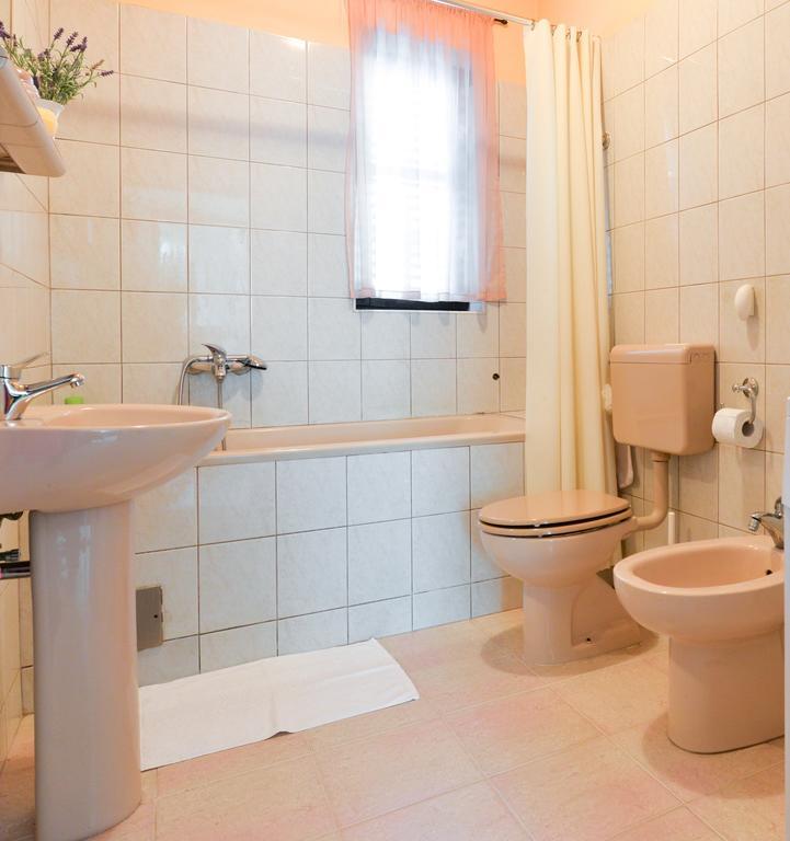 Apartments Doda Задар Стая снимка